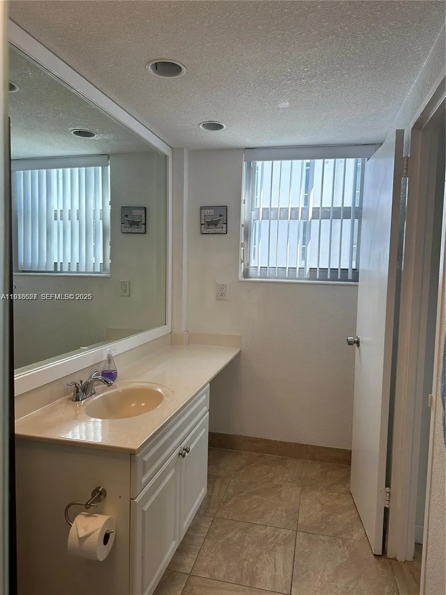 4001 S Ocean Dr # 16R, Hollywood, FL 33019 photo 12