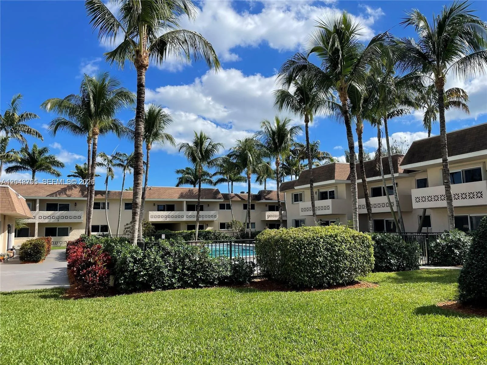14500 SW 88th Ave # 151, Palmetto Bay, FL 33176