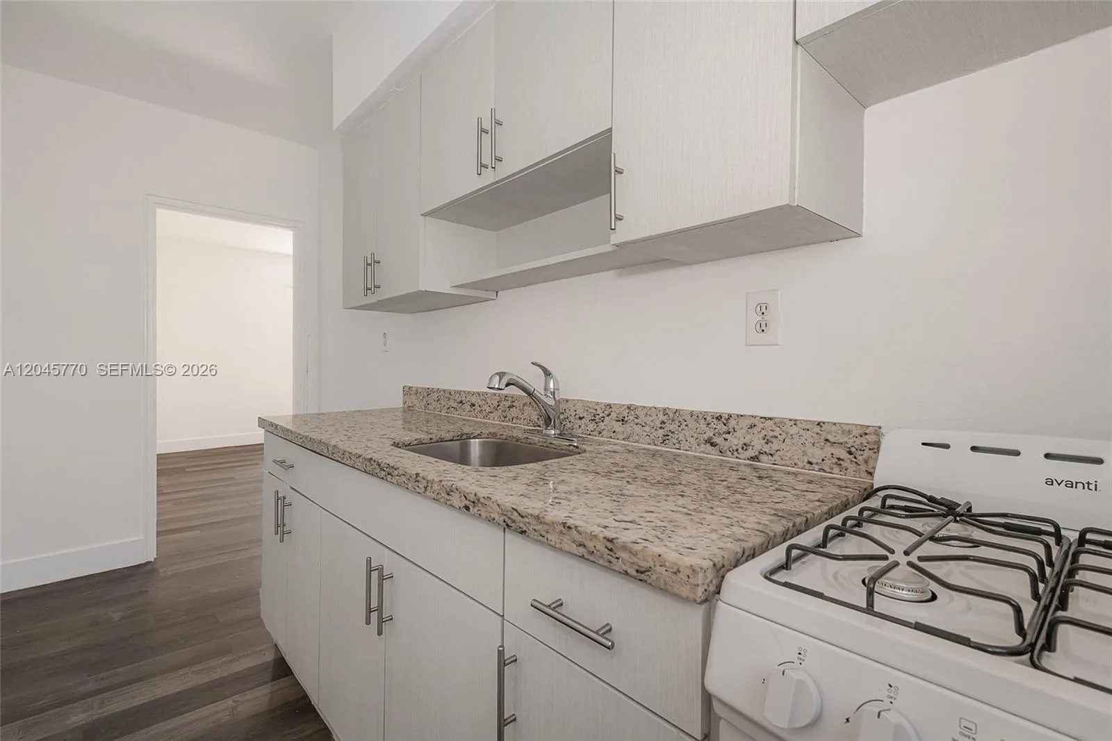 8340 Crespi Blvd # 20, Miami Beach, FL 33141 photo 7