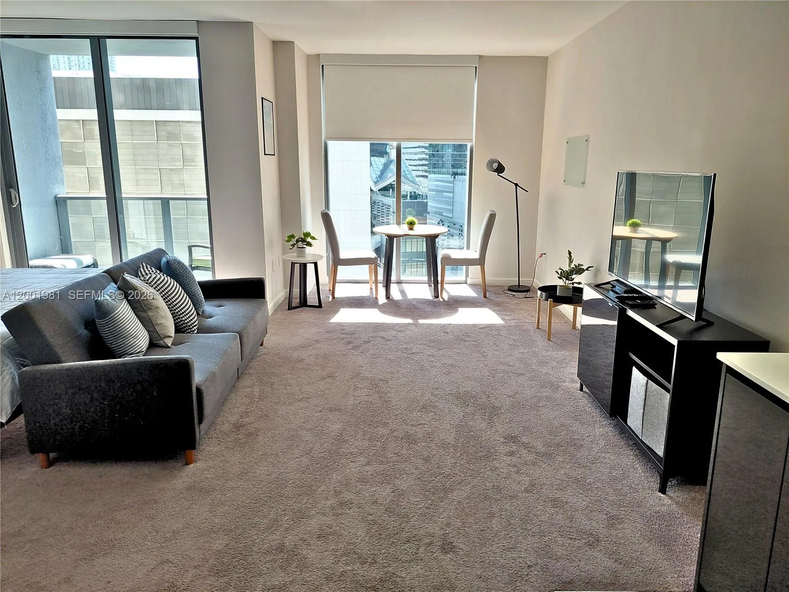 31 SE 6th St # 1405, Miami, FL 33131