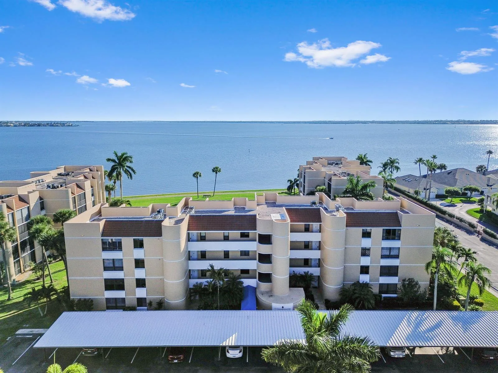 3392 NE Causeway Boulevard # 103, Jensen Beach, FL 34957