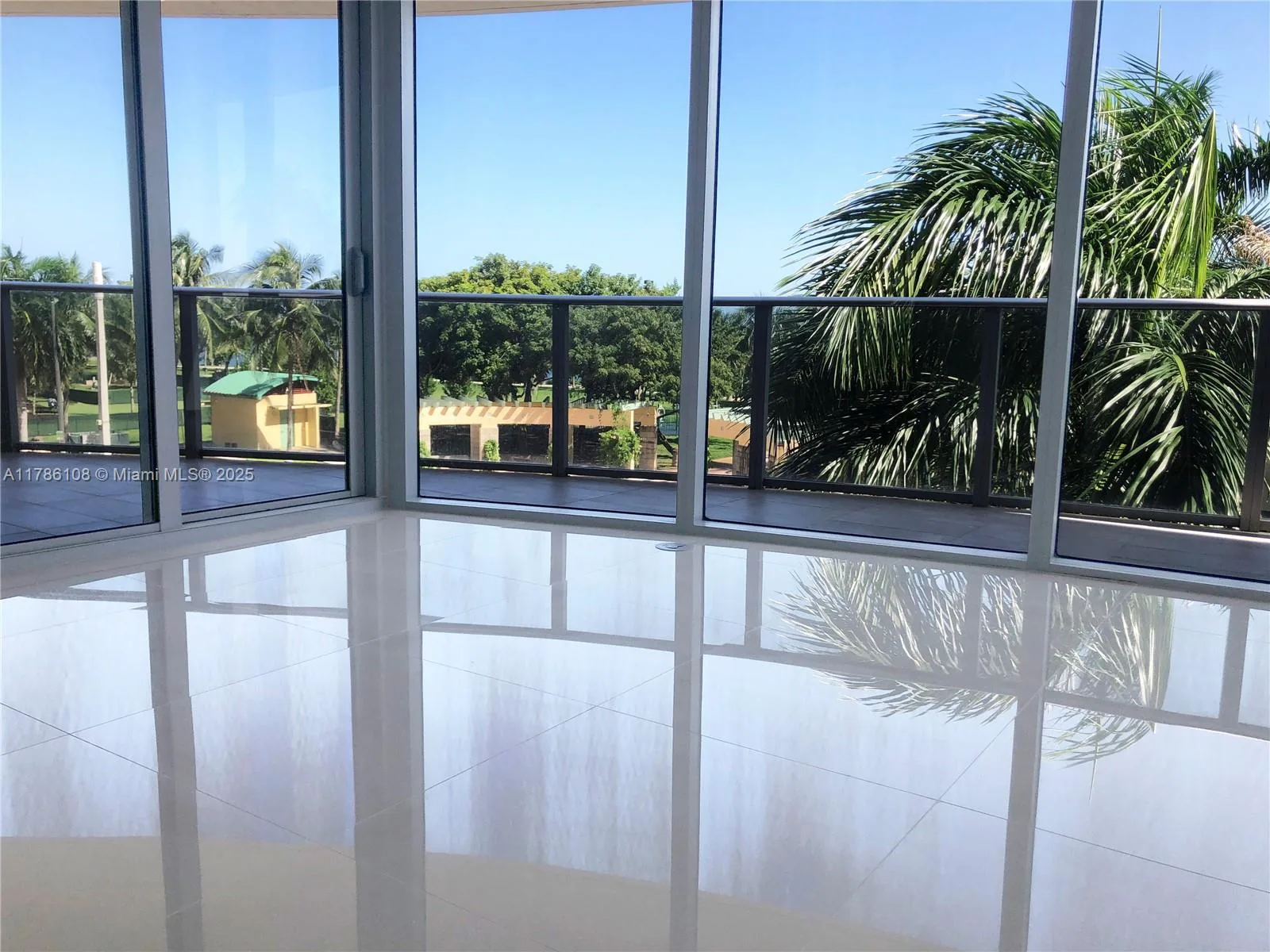 488 NE 18th St # 215, Miami, FL 33132 photo 3