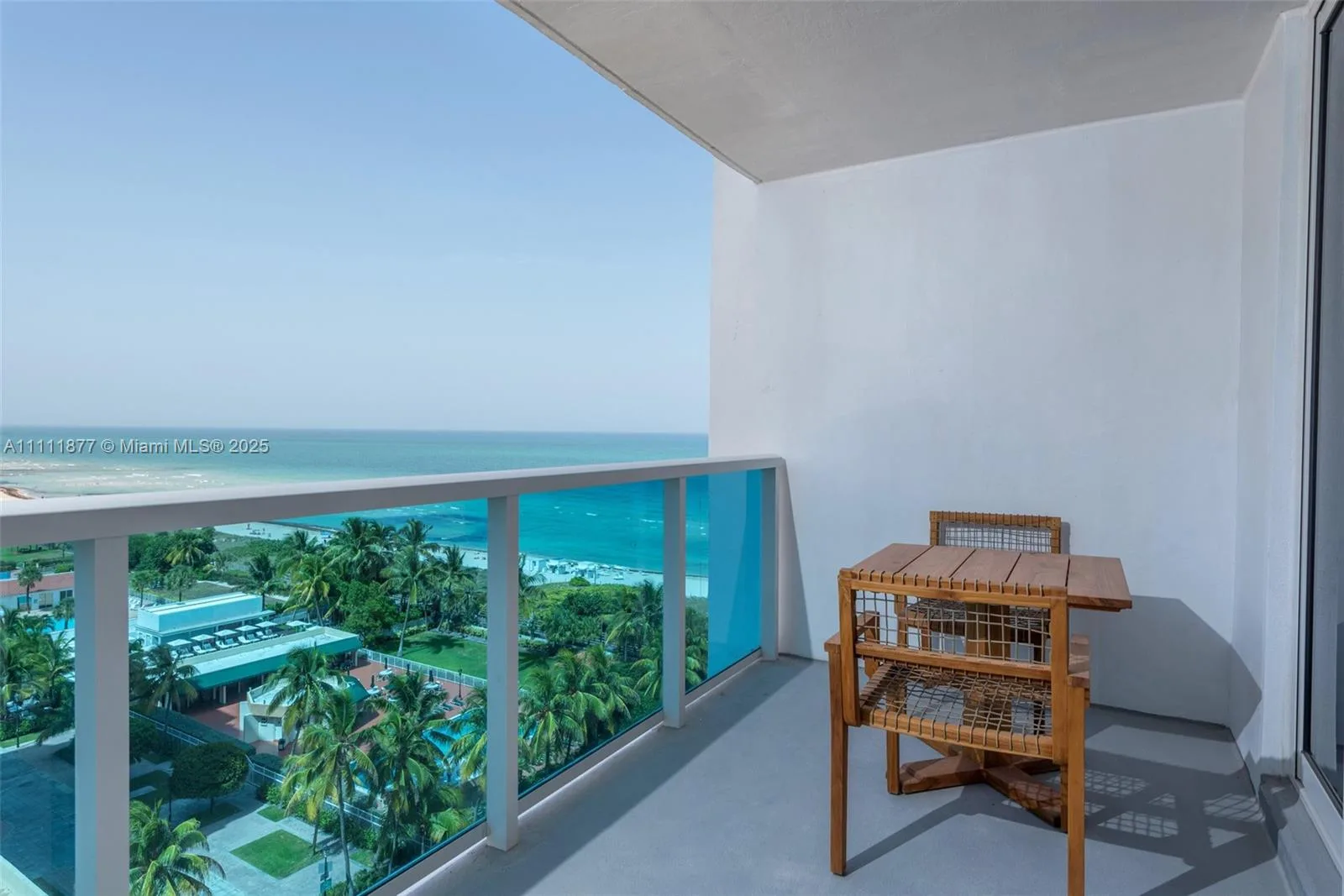 102 24th St # 915, Miami Beach, FL 33139 photo 4