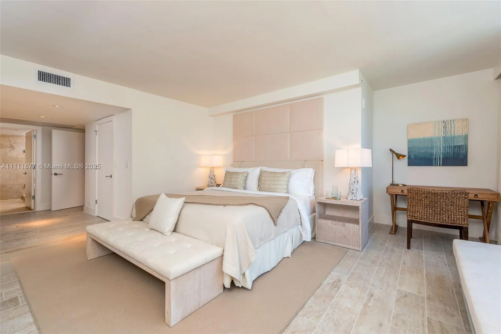 102 24th St # 915, Miami Beach, FL 33139 photo 6