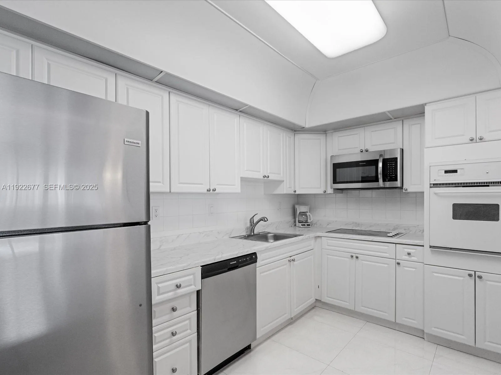 19370 E Collins Ave # 625, Sunny Isles Beach, FL 33160 photo 6