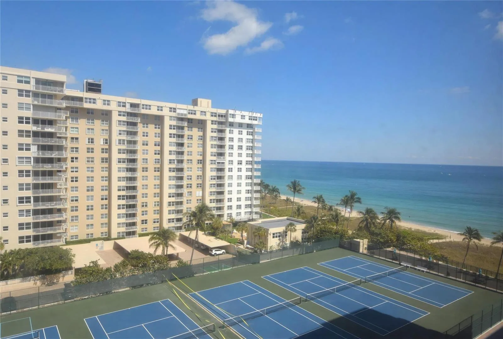 5100 N OCEAN Boulevard # 1004, Lauderdale By The Sea, FL 33308