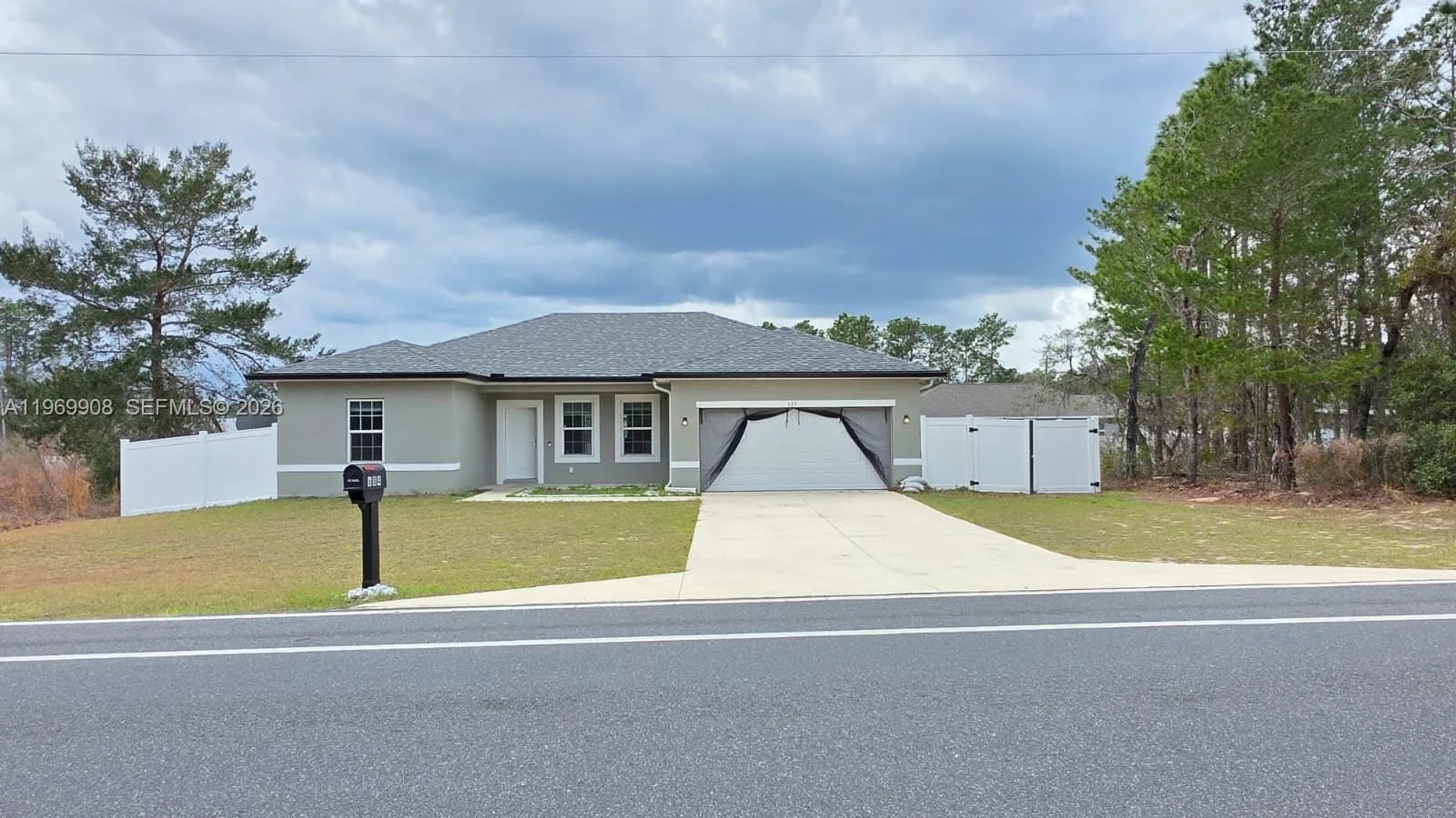 684 Marion Oaks Manor, Ocala, FL 34473 photo 2
