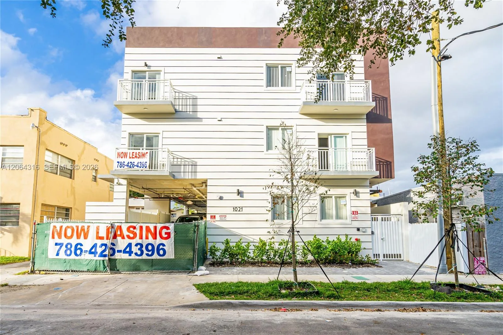 1021 NW 1st St # 301, Miami, FL 33128