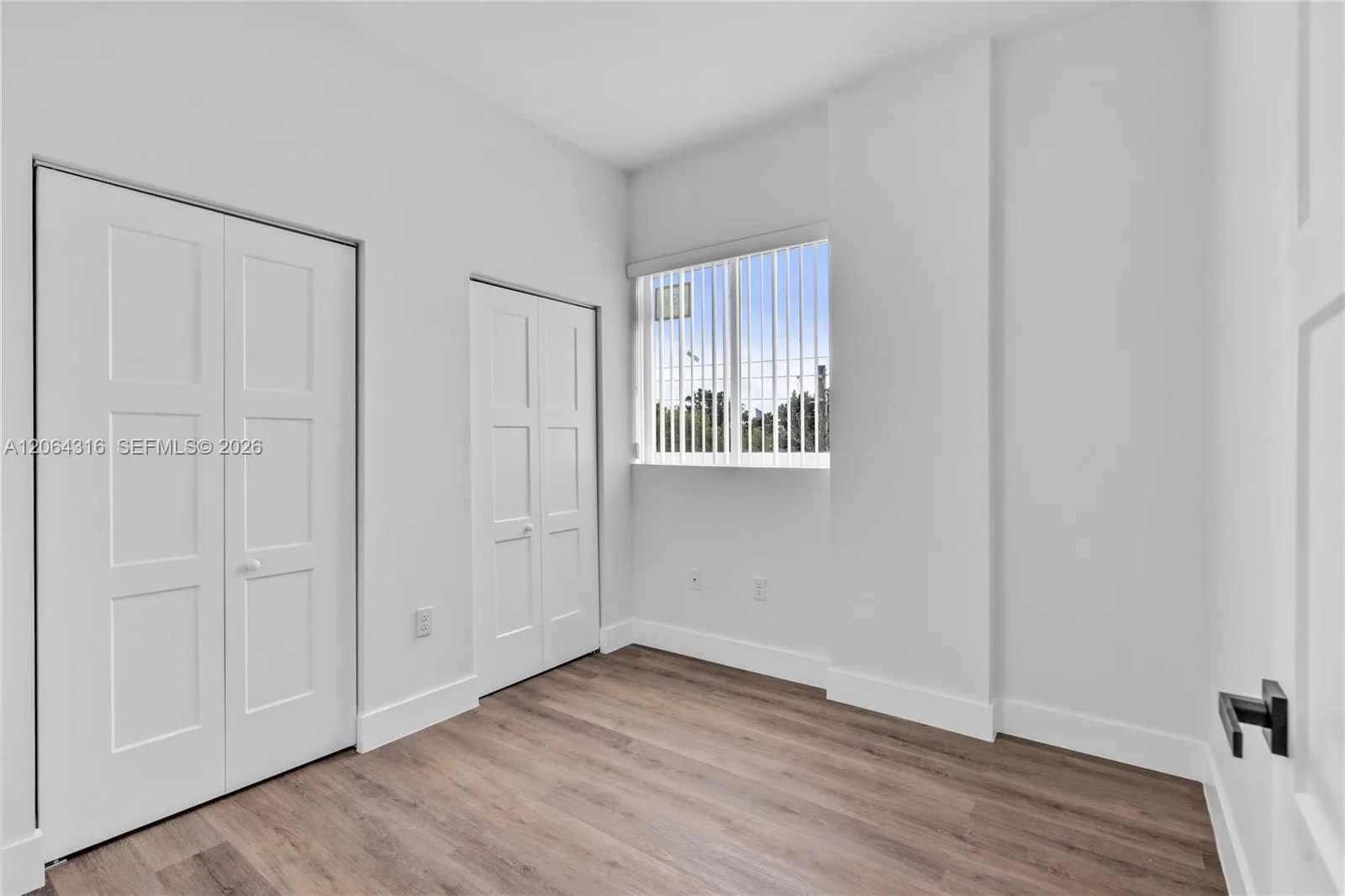 1021 NW 1st St # 301, Miami, FL 33128 photo 2