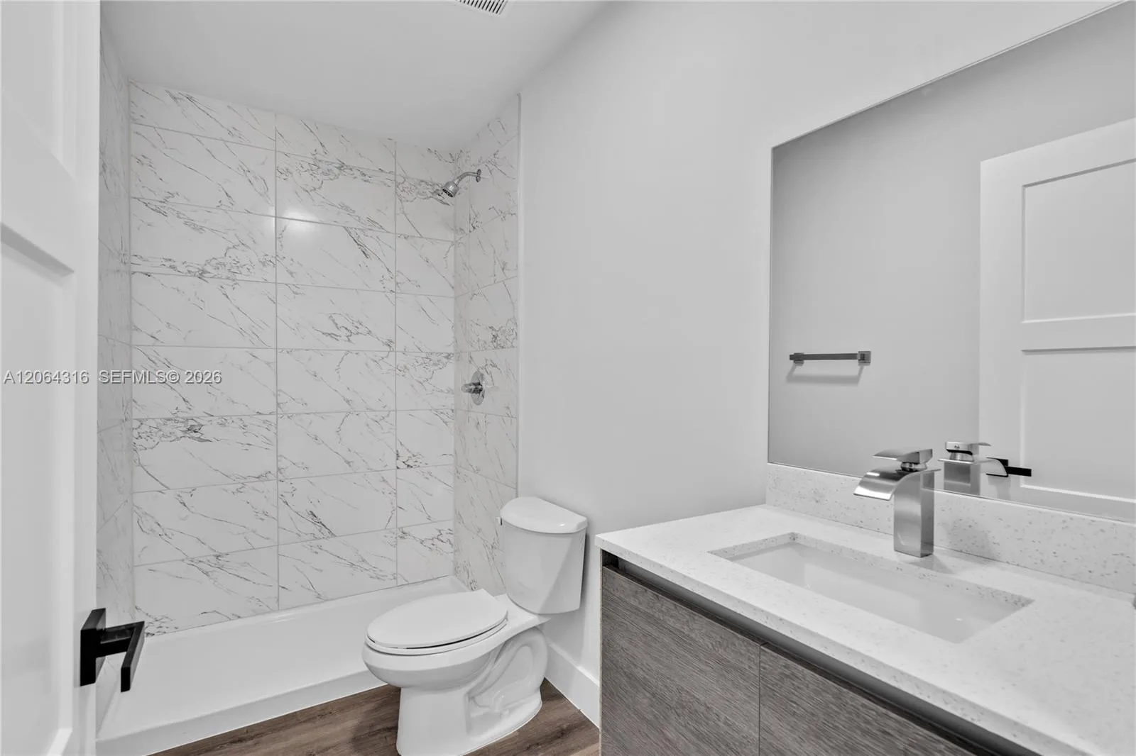1021 NW 1st St # 301, Miami, FL 33128 photo 3