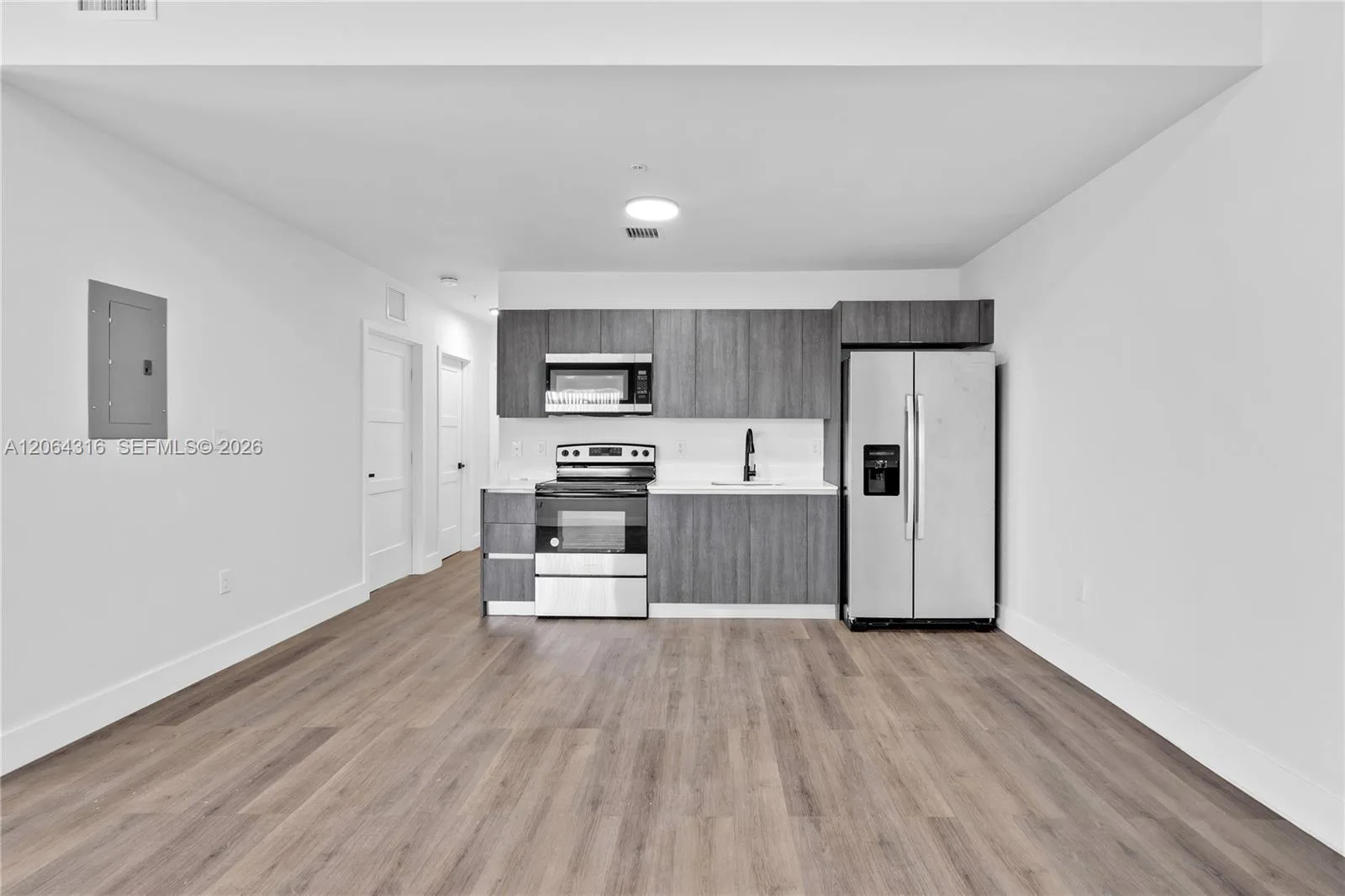 1021 NW 1st St # 301, Miami, FL 33128 photo 8