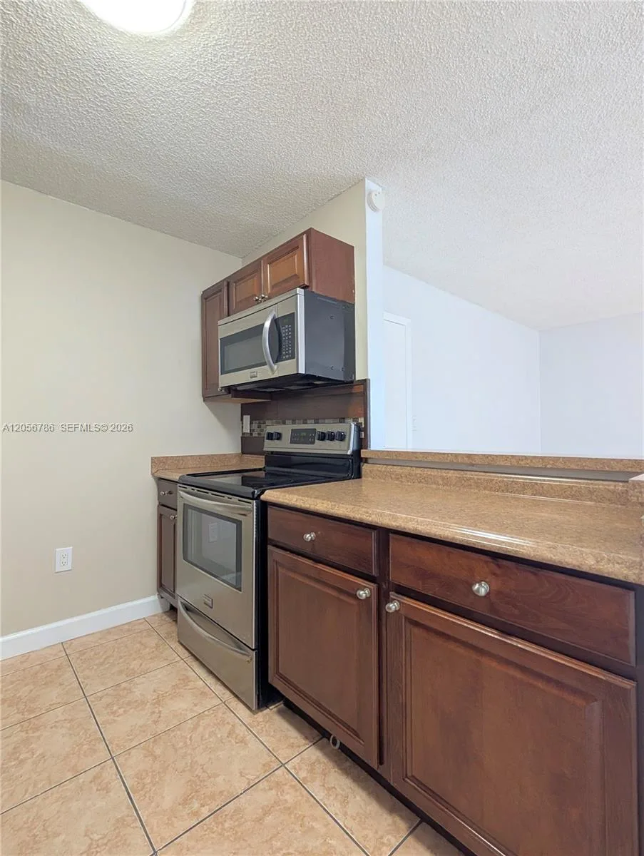 10765 SW 108th Ave # 303, Miami, FL 33176 photo 8