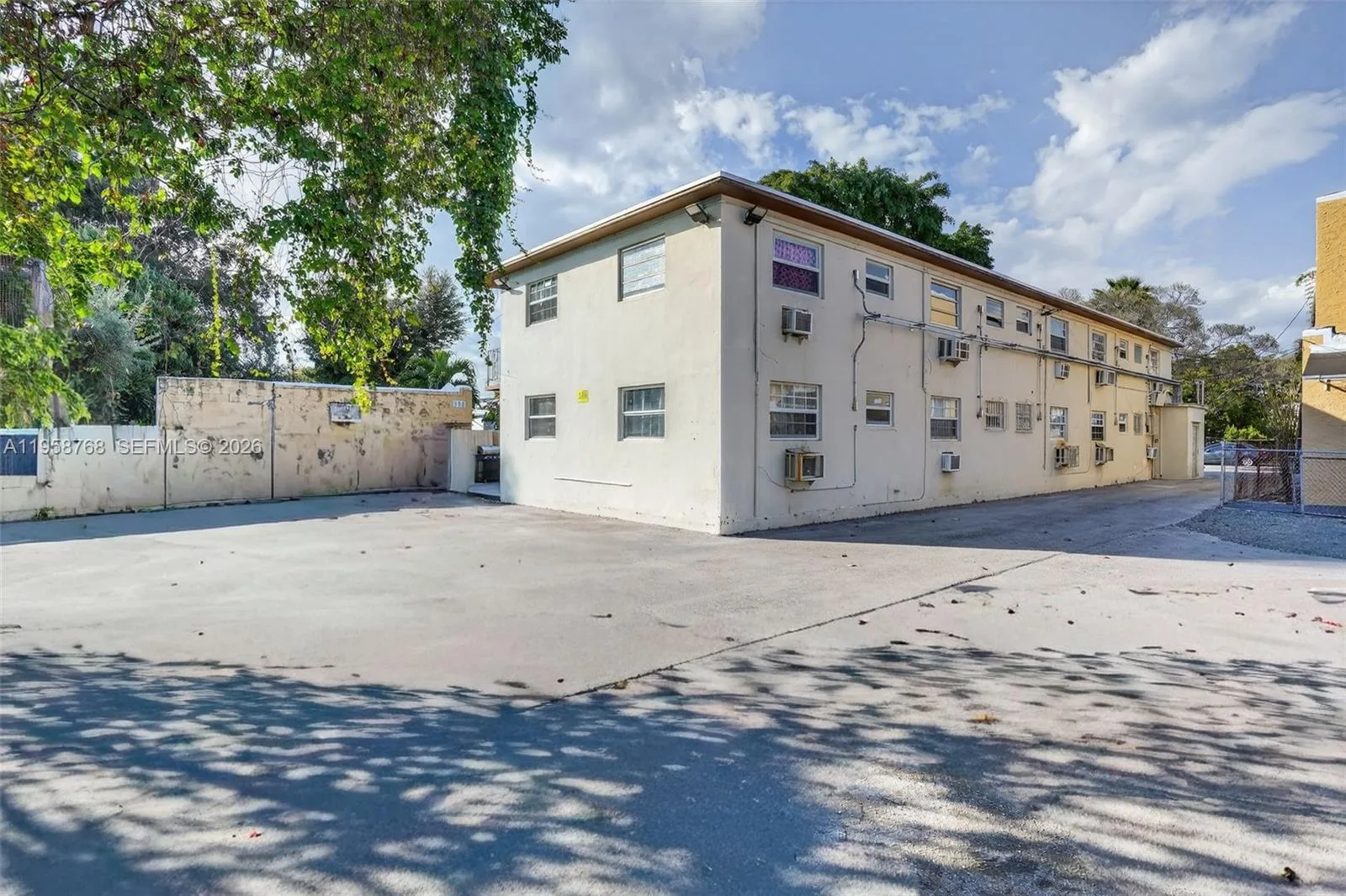 1736 NW 19th St, Miami, FL 33125 photo 8