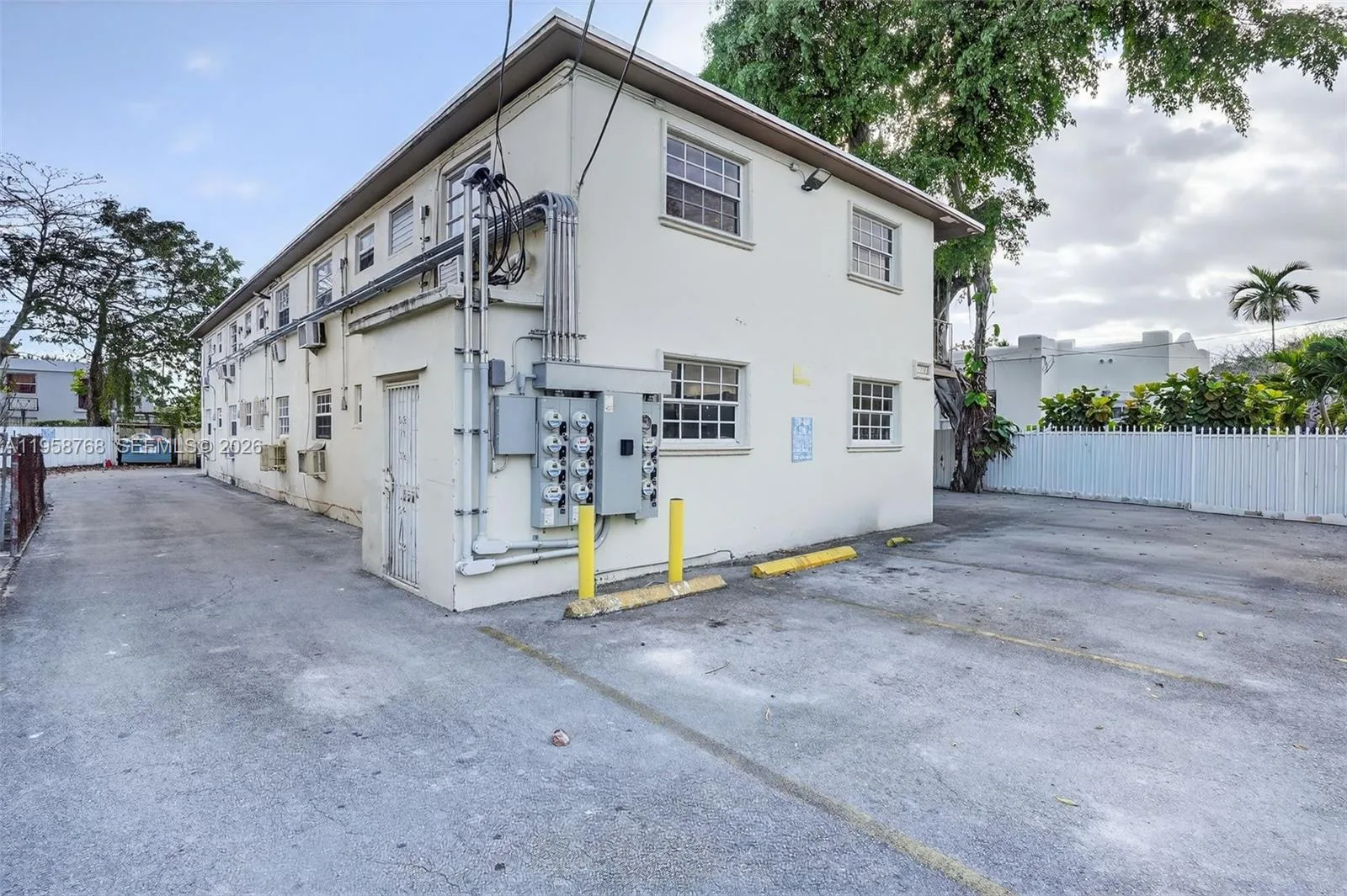 1736 NW 19th St, Miami, FL 33125 photo 9