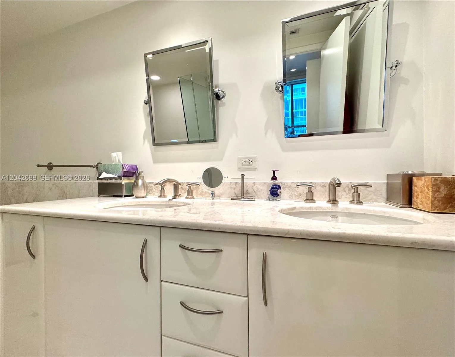 1331 Brickell Bay Dr # 406, Miami, FL 33131 photo 10