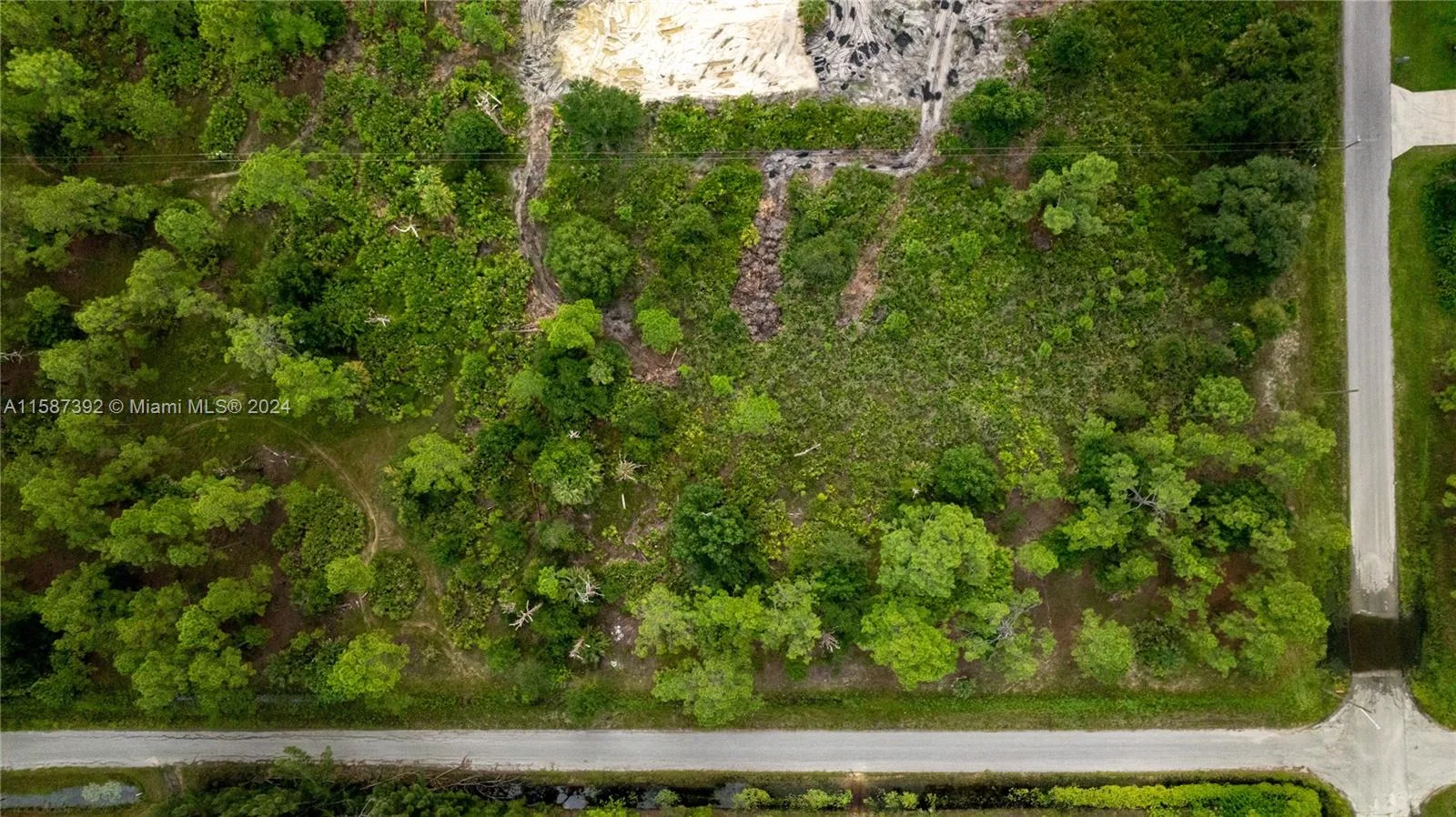 1615 & 1617 Jackson Ave, Lehigh Acres, FL 33972 photo 3