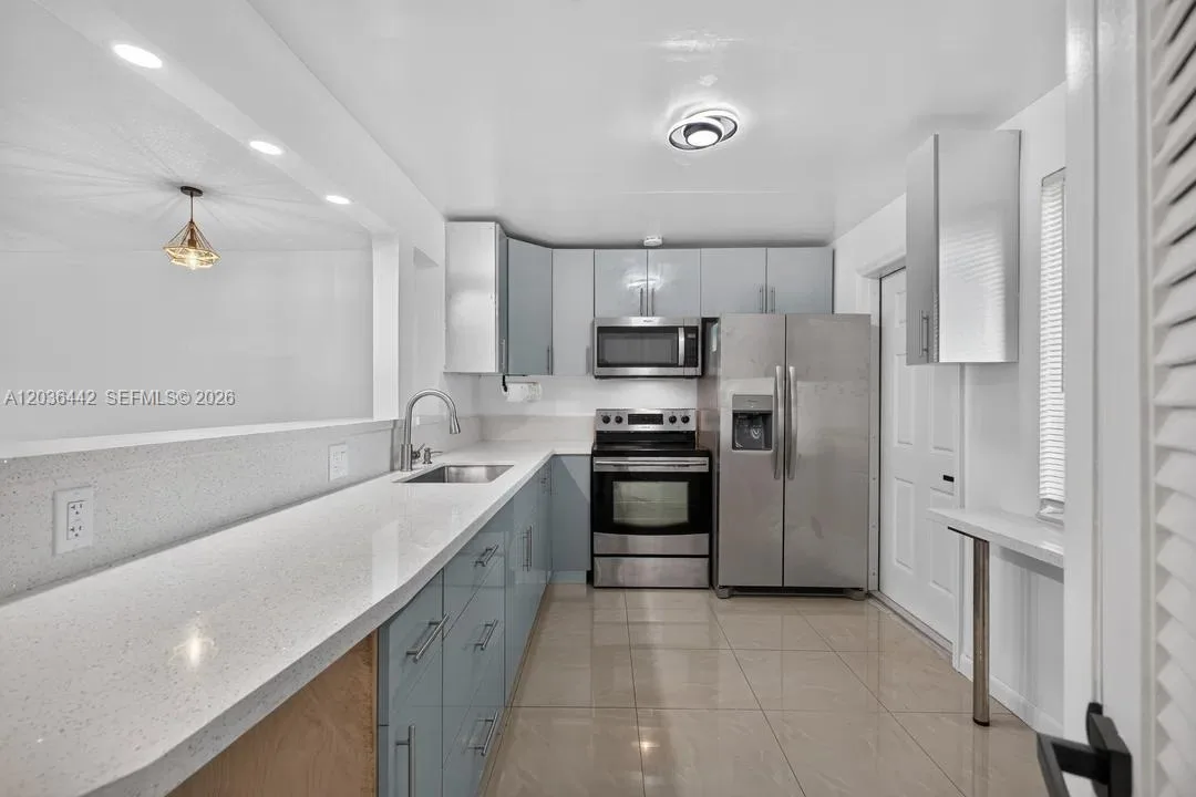 1101 NE 191st St # H401, Miami, FL 33179 photo 10