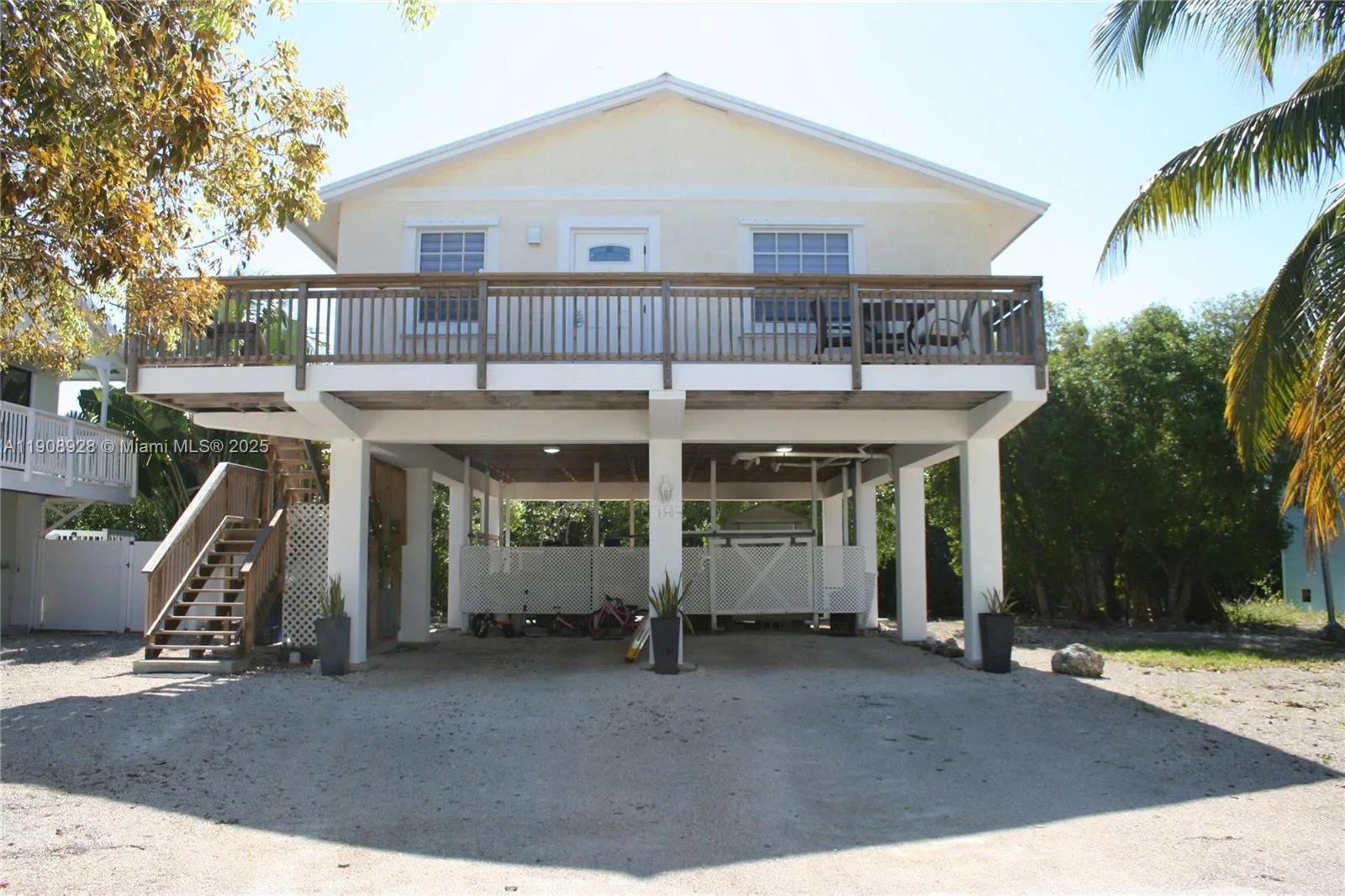 150 Peace Ave, Key Largo, FL 33037