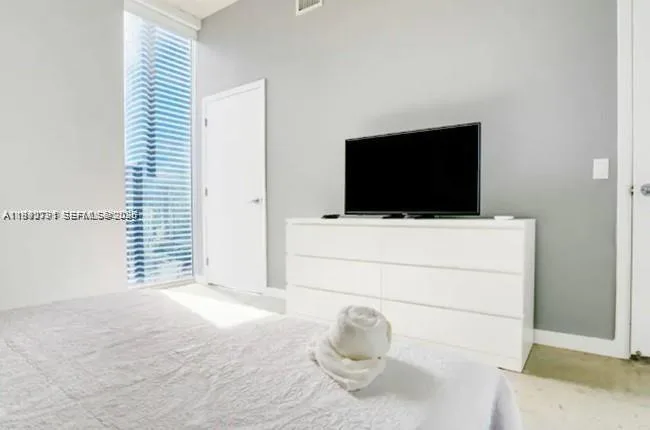 151 SE 1 # 3111, Miami, FL 33131 photo 12