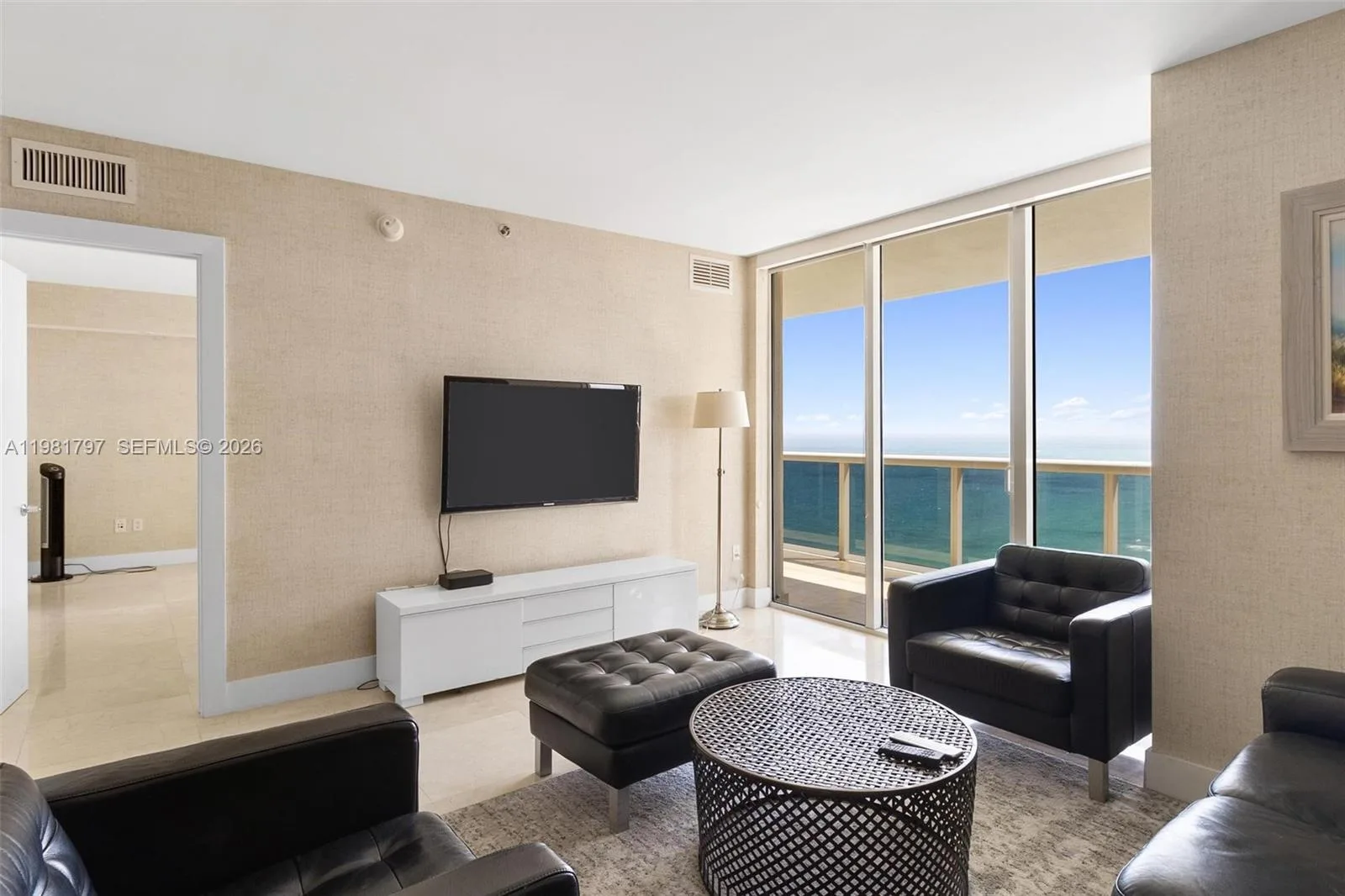 1830 S Ocean Dr # 2904, Hallandale Beach, FL 33009 photo 3