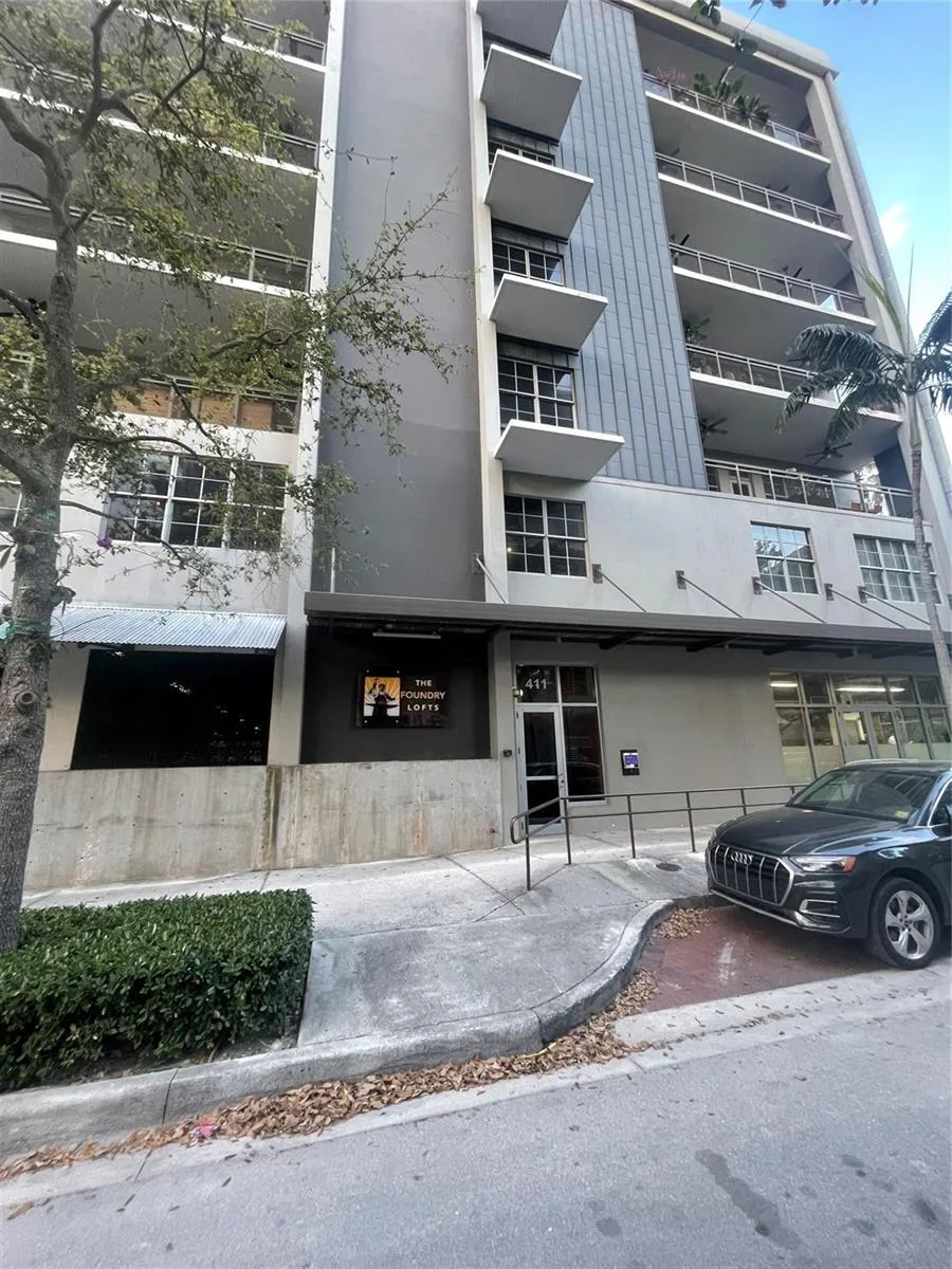 411 NW 1st Avenue # 404, Fort Lauderdale, FL 33301 photo 2