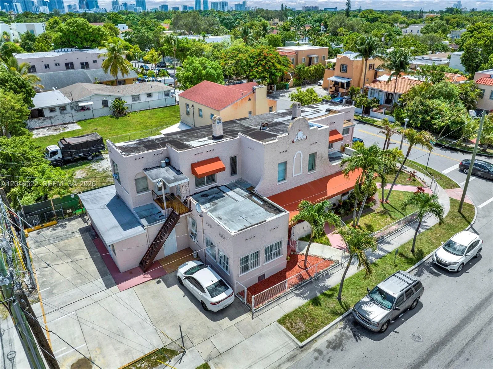 829 SW 19th Ave, Miami, FL 33135 photo 4