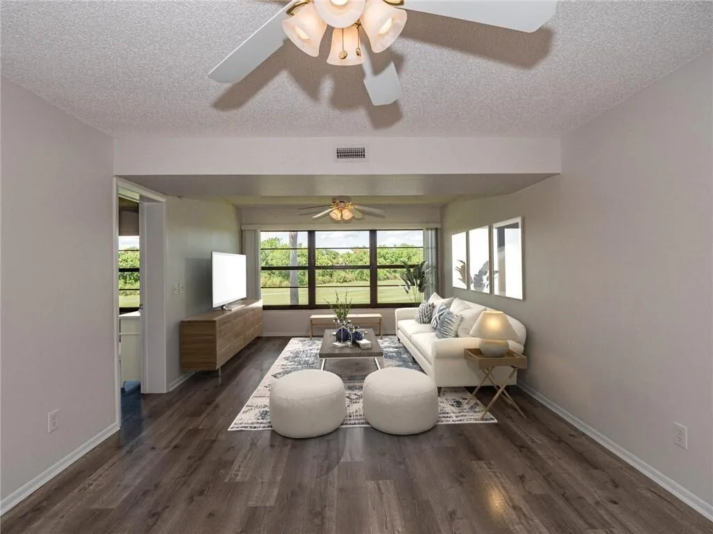28 Plantation Drive # 202, Vero Beach, FL 32966 photo 2