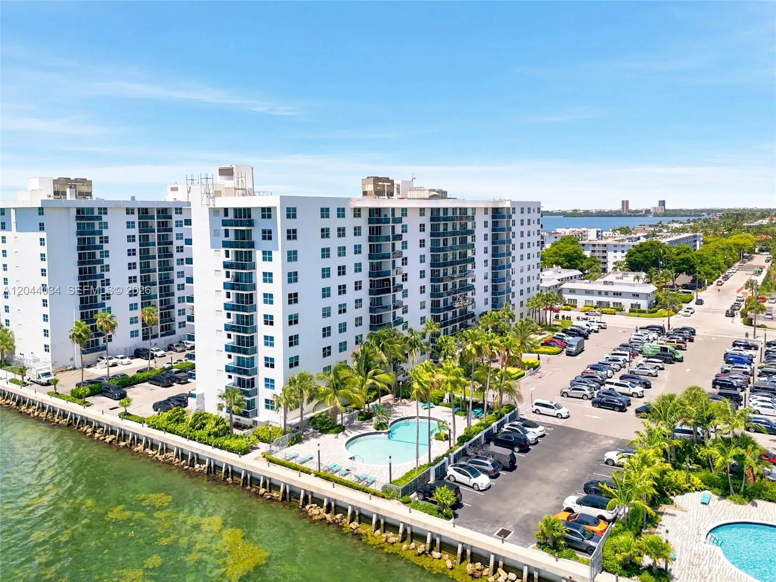 7501 E Treasure Dr # 2S, North Bay Village, FL 33141