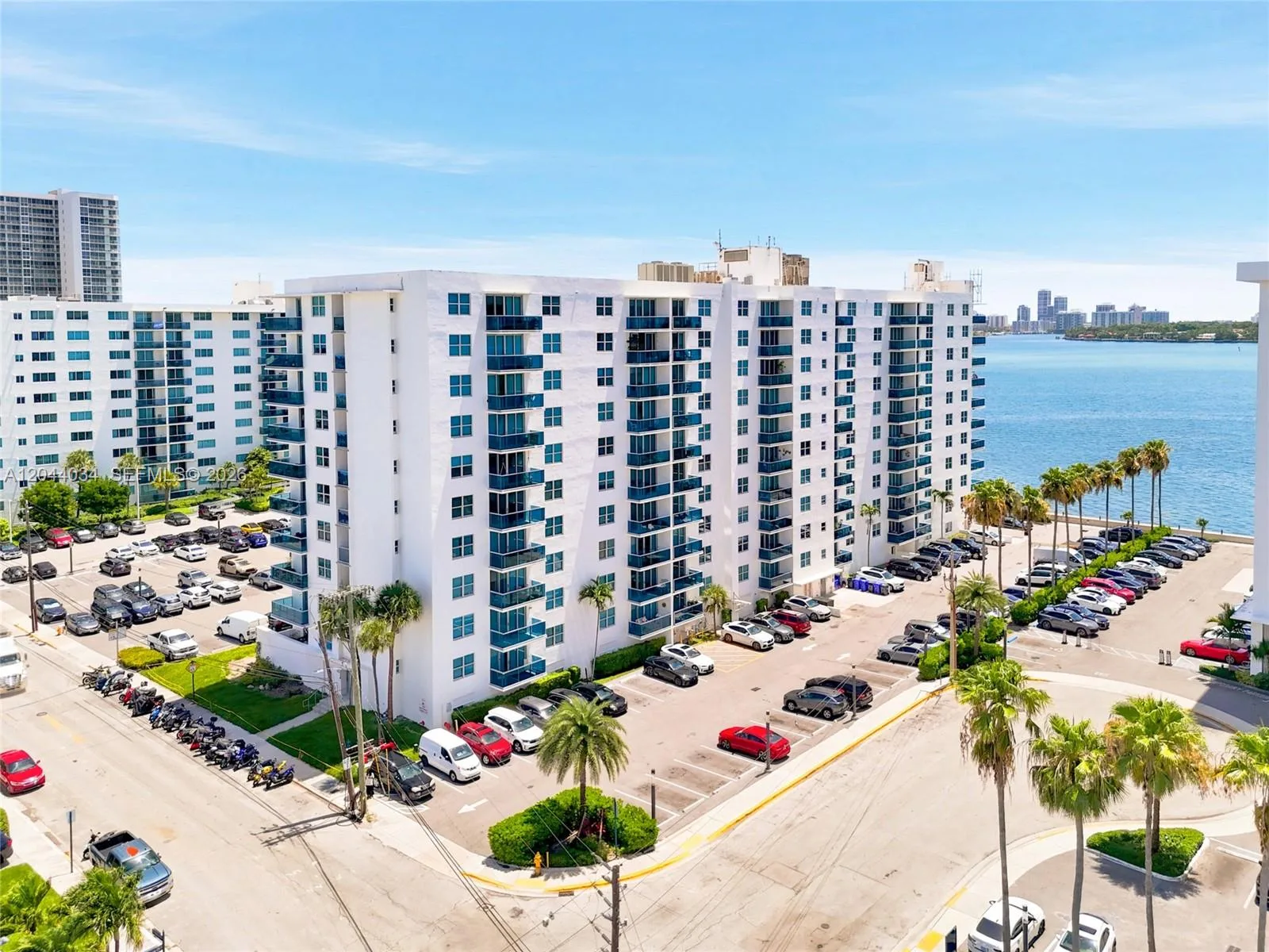 7501 E Treasure Dr # 2S, North Bay Village, FL 33141 photo 6