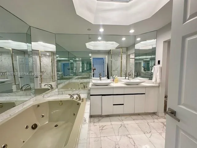 3900 Island Blvd # B-303, Aventura, FL 33160 photo 10