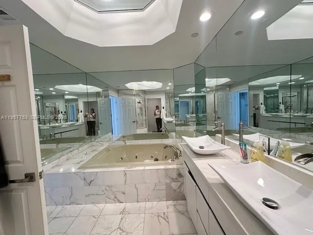 3900 Island Blvd # B-303, Aventura, FL 33160 photo 7