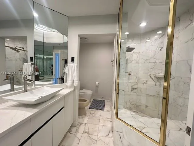3900 Island Blvd # B-303, Aventura, FL 33160 photo 9