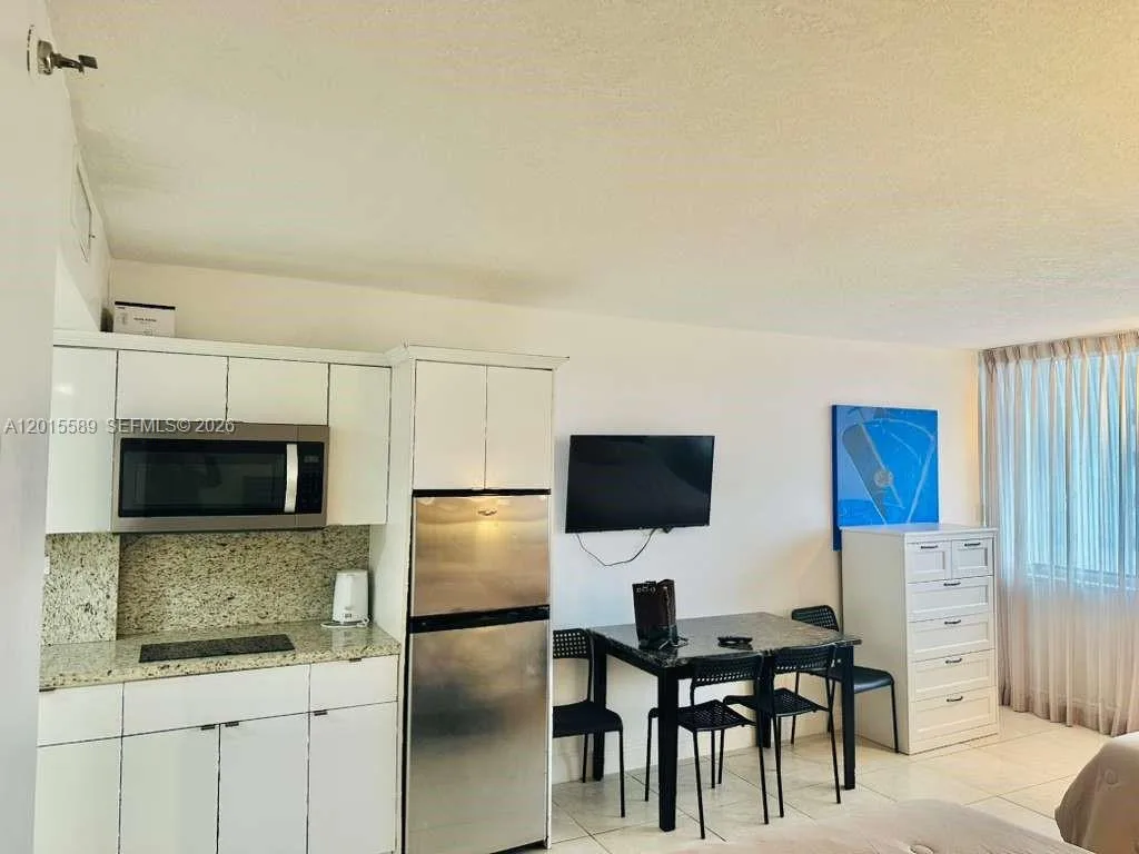 19201 Collins Ave # 841, Sunny Isles Beach, FL 33160 photo 4