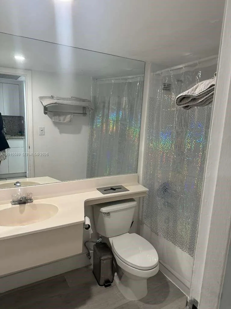 19201 Collins Ave # 841, Sunny Isles Beach, FL 33160 photo 5