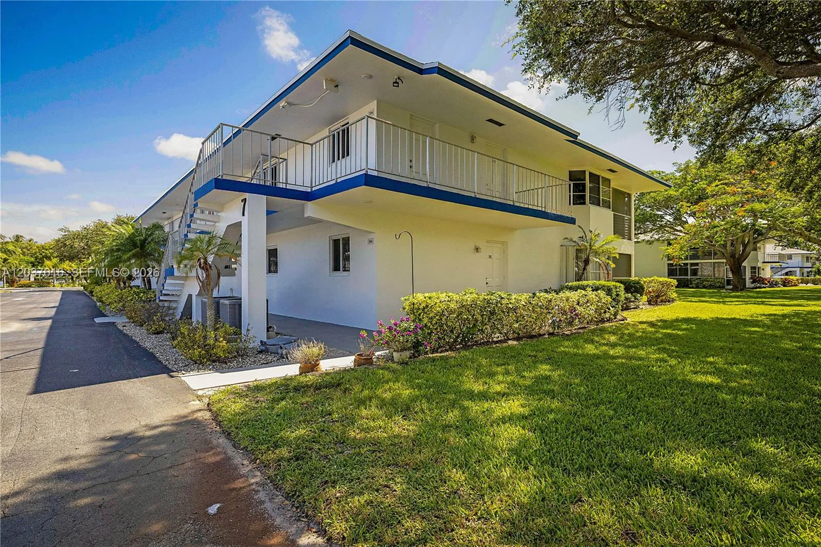 7 Westwood Ave # 106C, Tequesta, FL 33469 photo 3