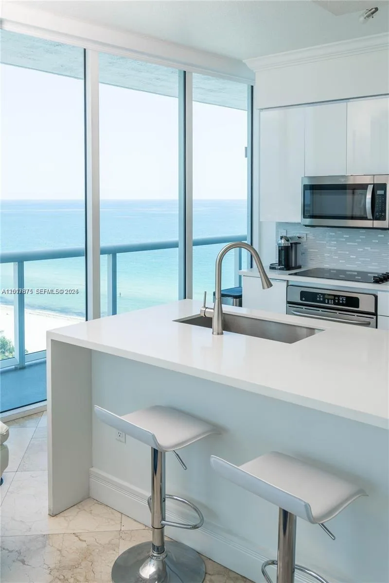6515 Collins Ave # 1609, Miami Beach, FL 33141 photo 12