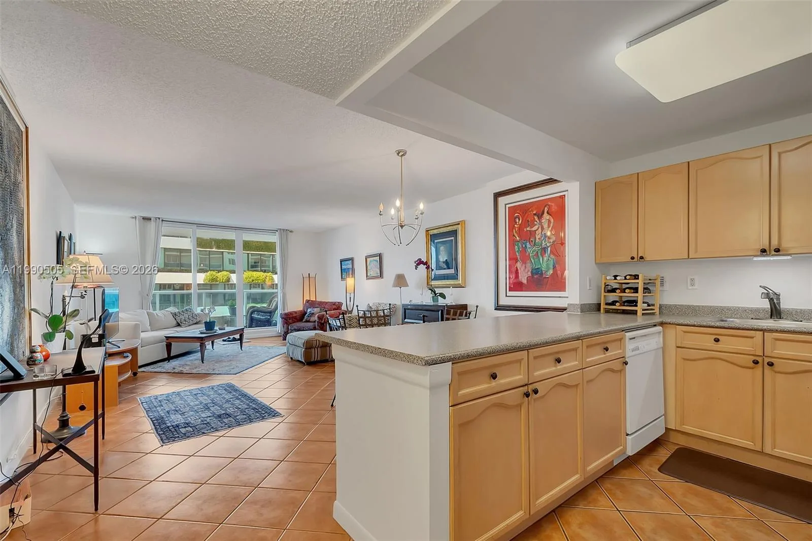 2301 Collins Ave # 533, Miami Beach, FL 33139