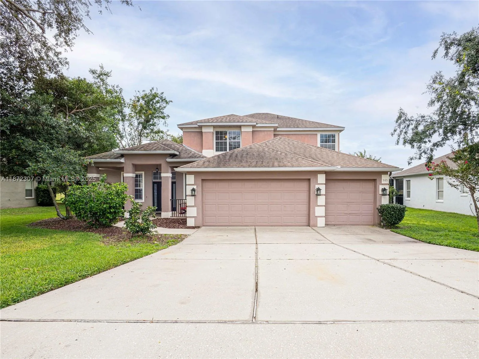 565 HEBRIDES CT, Other City - In The State Of Florida, FL 32712