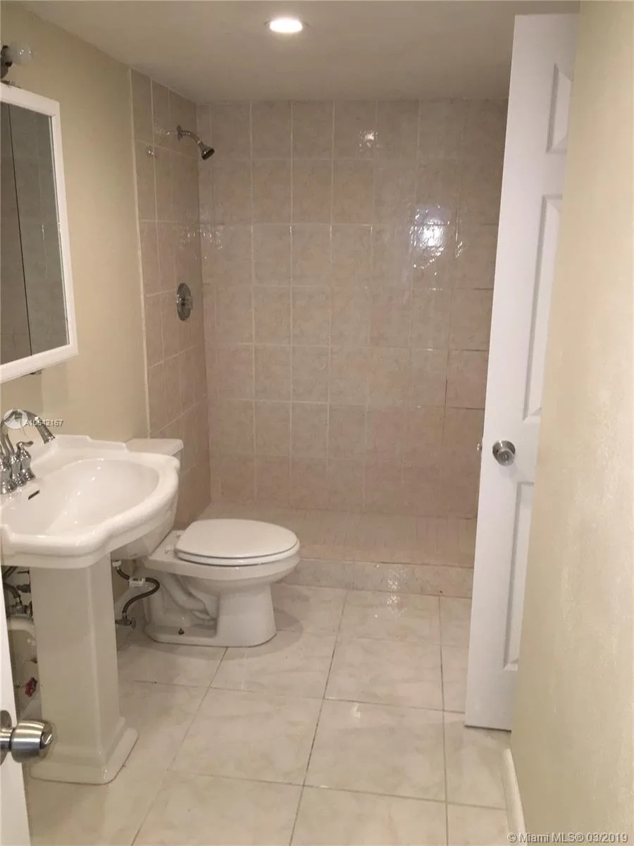 4164 Inverrary Dr # 813, Lauderhill, FL 33319 photo 12
