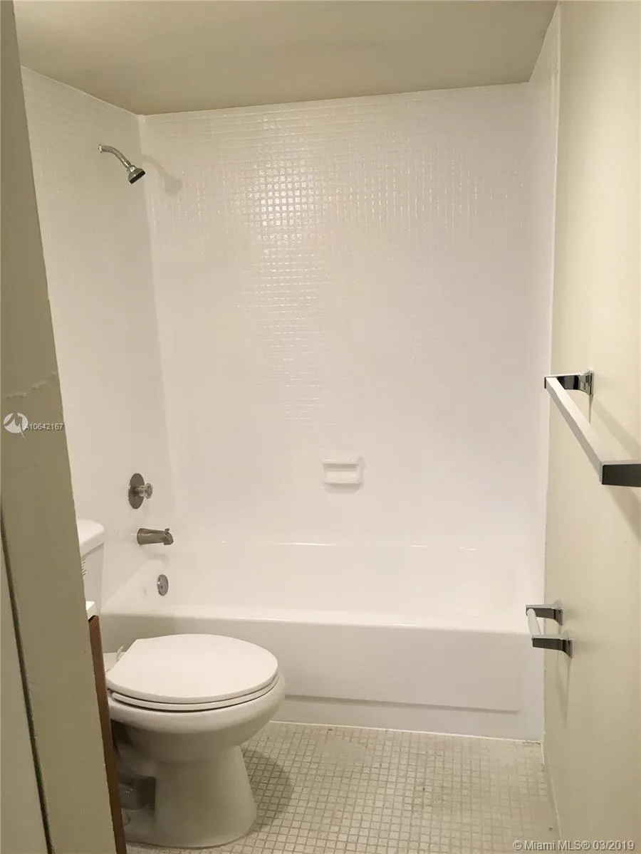 4164 Inverrary Dr # 813, Lauderhill, FL 33319 photo 8