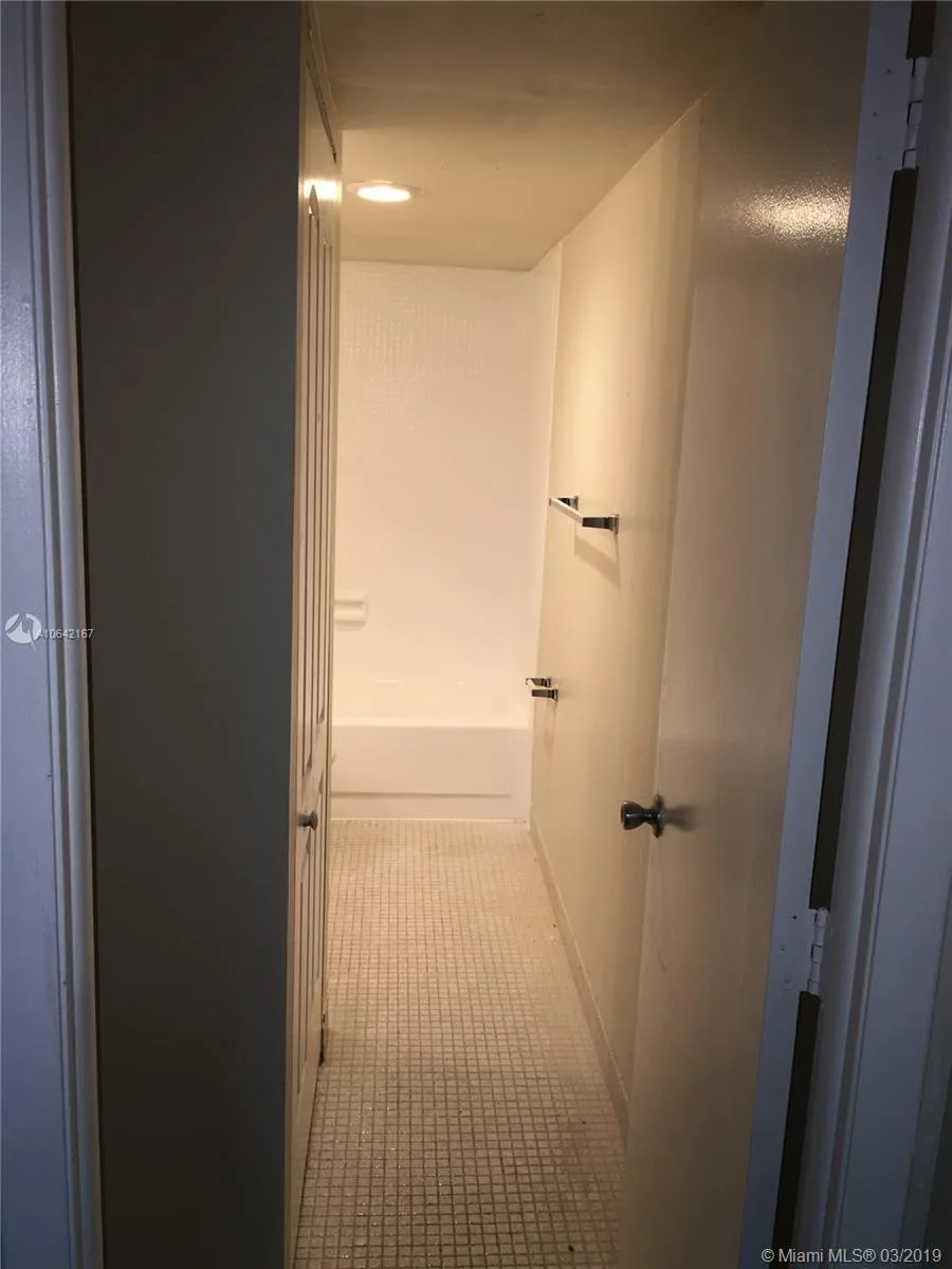 4164 Inverrary Dr # 813, Lauderhill, FL 33319 photo 9