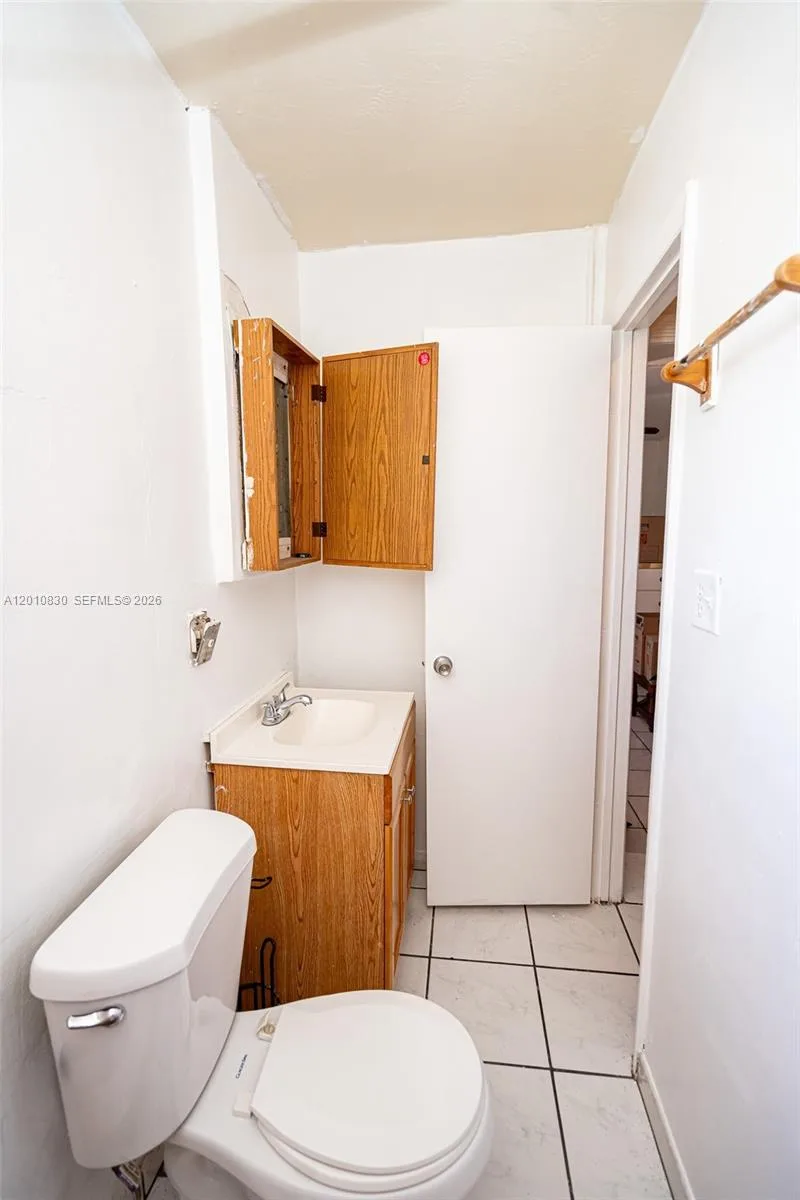 18010 NW 48th Ct, Miami Gardens, FL 33055 photo 11
