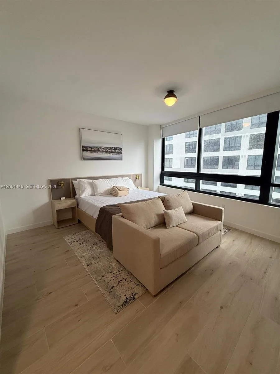 225 N Miami Ave # 1506, Miami, FL 33128