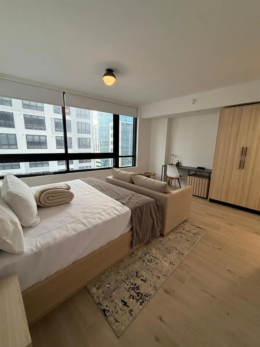 225 N Miami Ave # 1506, Miami, FL 33128 photo 2