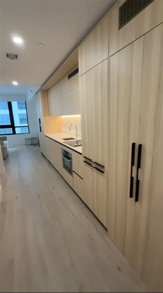 225 N Miami Ave # 1506, Miami, FL 33128 photo 4
