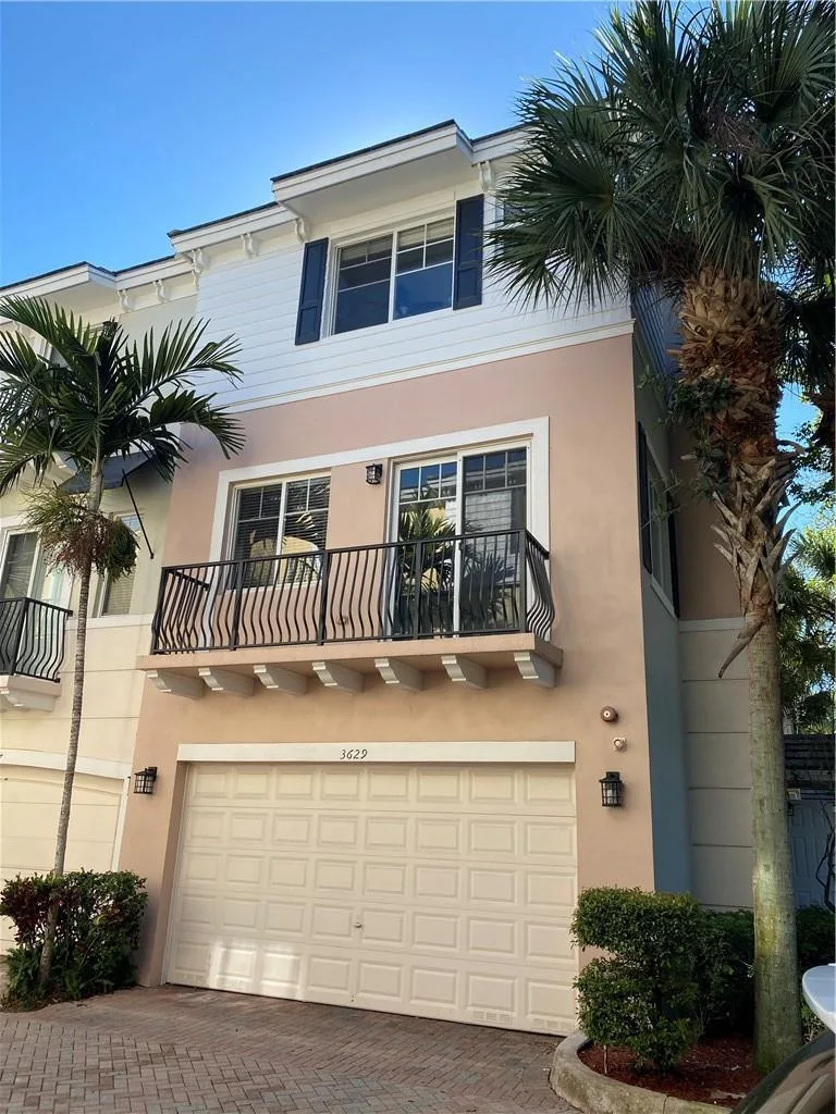 3629 NW 5th Terrace, Boca Raton, FL 33431