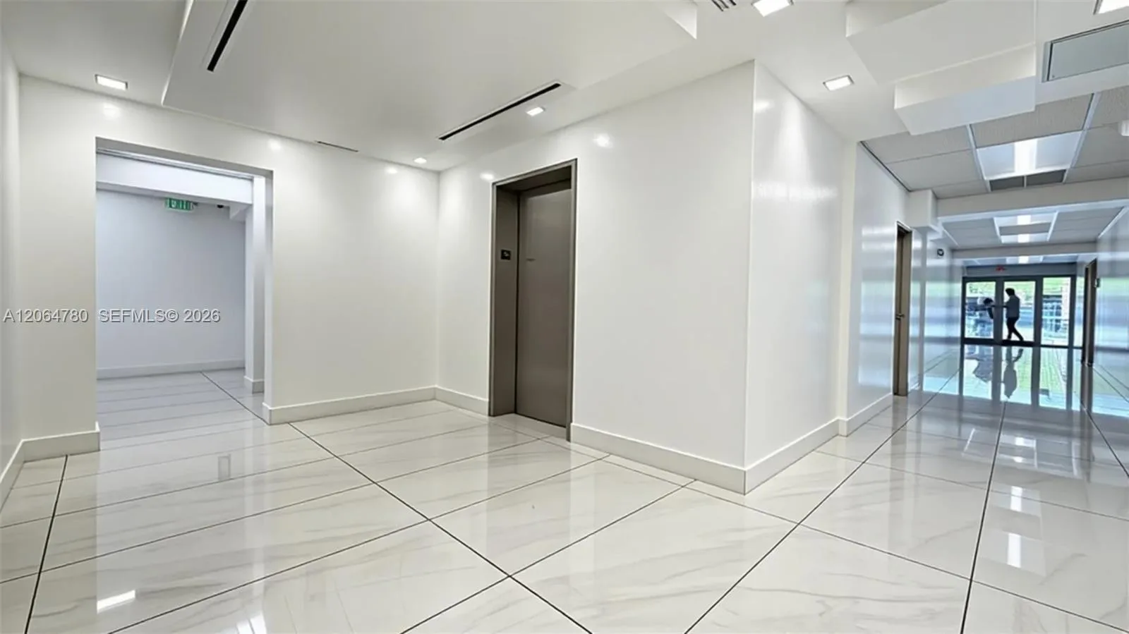 2500 Hollywood Blvd # 311, Hollywood, FL 33020 photo 8