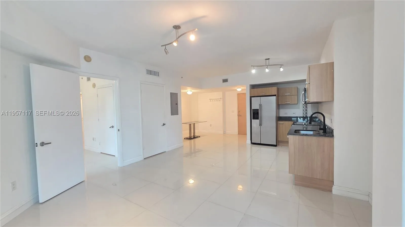 350 S Miami Ave # 2308, Miami, FL 33130 photo 5