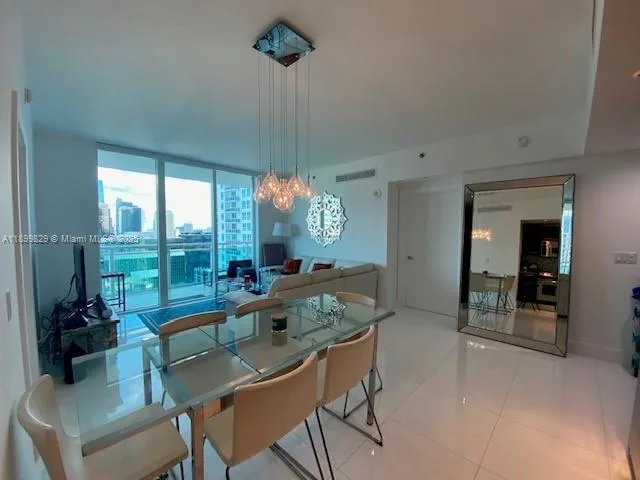 950 Brickell Bay Dr # 2707, Miami, FL 33131 photo 3
