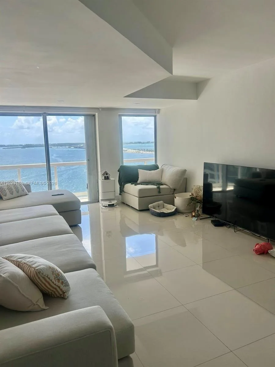 2451 Brickell Ave # 16J, Miami, FL 33129 photo 2